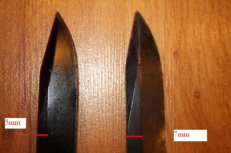 Traducción:

"El cuchillo de campo 78

Descripción
El cuchillo de campo 78 es un cuchillo multifunción. 151