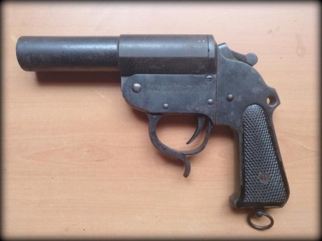 Pistola de señales española Mod 1946
Fábrica de Armas de la Coruña
Nº serie A3758
Precio: 120 euros
Gastos 01