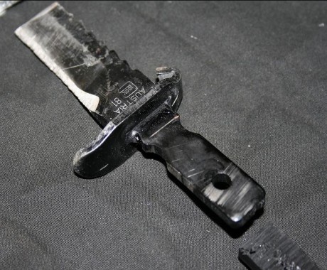Hola.

Para los que no conozcan las pruebas que hicieron en una web ya desaparecida Knifetest.com, rescato 100