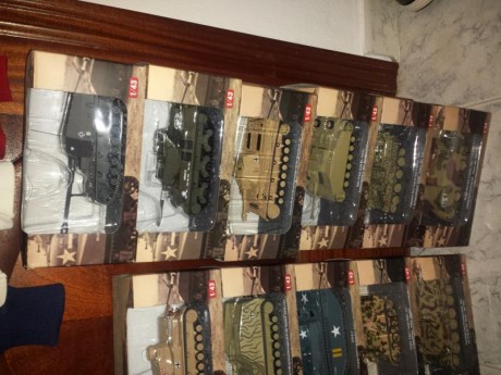 Buenas tardes  a todos , vendo varios carros de combate de Altaya , en escala 1/43 , están practicamente 20