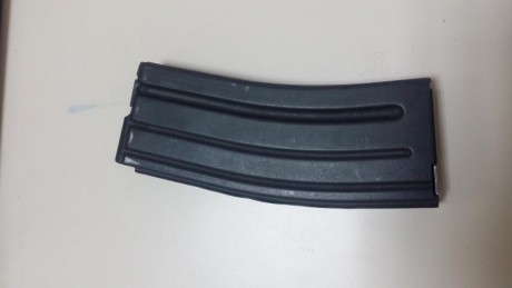 Vendo cargadores de colección para plataforma AR-15. Sirven para los calibres 223rem, 222rem y 300blk. 00