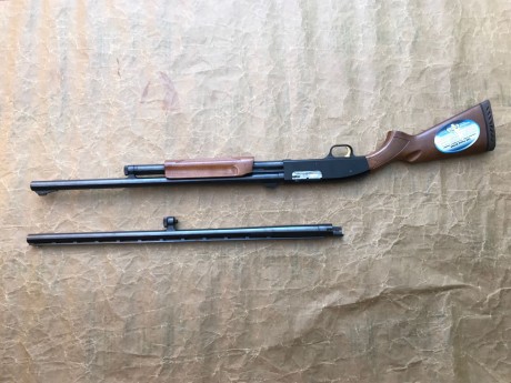 Vendo escopeta corredera Mossberg 500 combo en excelente estado practicamente nuevo, calibre 12 equipada 02