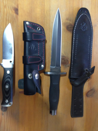 Navaja cqt-magnum 747                    ……………..   50,00 Eur.
Extrema ratio mod.adra. ……………………………..  250,00 02