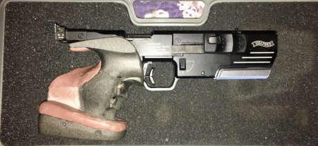 Vendo Walther SSP, en perfecto estado, con dos cargadores, maletín original, cacha M, ligeramente modificada 01