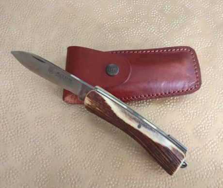 Preciosa pieza Aitor Diana en Sambar. Completamente nueva a estrenar. Cordón fiador sin caja, y con funda 00