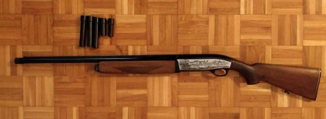 Modelo:  SAUT
Longitud del cañón : 61 cm
5 cartuchos de carga.
Bien cuidada.
Polichokes:  
-	1* largo
-	2* 00