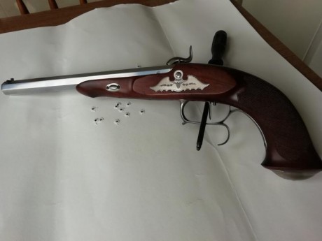 Vendo lepage calibre 36
Tiene 2 tiradas reales, la compro nueva un amigo hace un año y por necesidades 01
