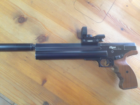 SE VENDE PISTOLA CALIBRE 5,5 MARCA EDGUN VELEZ, COMPRADA EN AGOSTO 2017.
 INCLUIDA BOTELLA, ESTACION Y 00