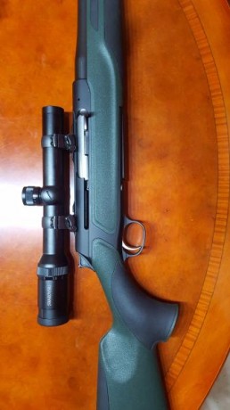 Se vende Sauer s303 xt calibre 30-06,un año de antigüedad,factura,posibilidad de venta con anillas Isi 01