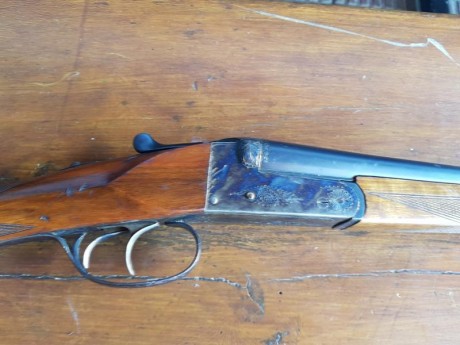 VENDO O CAMBIO ESCOPETA LARRAÑAGA 12 MENOR,12  CHICA.Vendo por 300 €. O cambio por escipeta repetidora 32