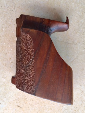 Pistola KHK P9 Sport, igual que nueva, muy pocos tiros, se entrega con maletín, dos cargadores, dos cachas, 30