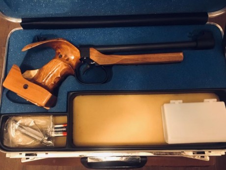  * HAMMERLI MODELO 152 PISTOLA ELECTRONICA . Vendida
400€ .    NUEVO PRECIO 350€  

Calibre 22. 
MONOTIRO. 02