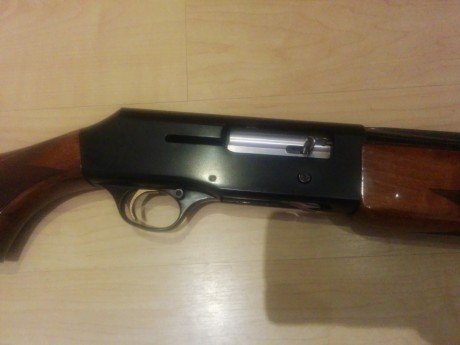 Hola compañeros:

Pongo a la venta una magnífica escopeta Browning B80 del calibre 12/70, con cañón de 00