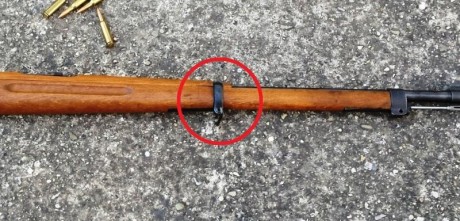 Saludos. Abro este post por si os apetece mostrar vuestras preciosidades.... Poco que decir del fusil 130