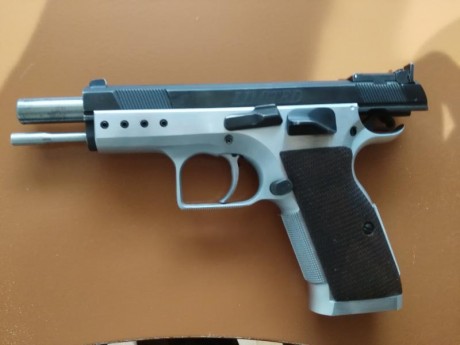 hola cambio tanfoglio limited 9mm por pistola con carro del 22 escucho ofertas con 2 cargadores y maletin 01
