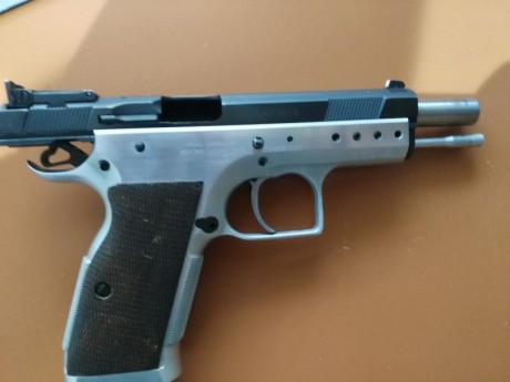 hola cambio tanfoglio limited 9mm por pistola con carro del 22 escucho ofertas con 2 cargadores y maletin 00