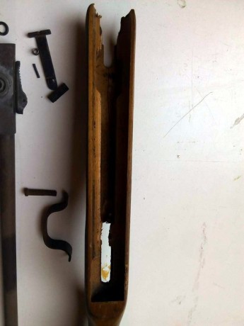 Vendo despiece completo de Cometa V
Para un entretenido trabajo de restauración o para piezas.
Se incluye 00
