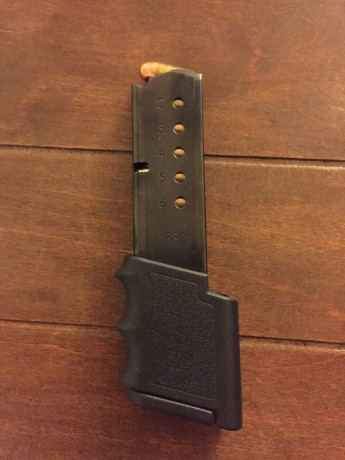 Hola, Vendo un cargador del 9mm corto (380) de diez proyectiles traído de EEUU.

Precio 80€.
un saludo 00