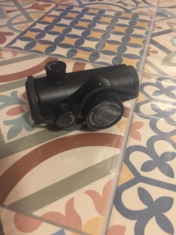 Vendo rail original sin estrenar para pistolas steyr LP y punto rojo
Precio 75 Euros 01