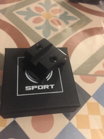 Vendo rail original sin estrenar para pistolas steyr LP y punto rojo
Precio 75 Euros 00