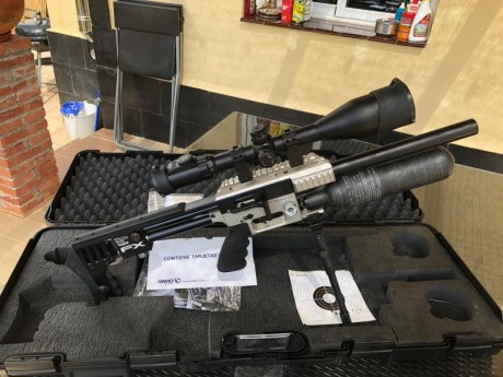 Vendo esta magnifica carabina, nueva unos 10 cargadores tirados, ha sido mas un capricho que otra cosa.
Comprada 01
