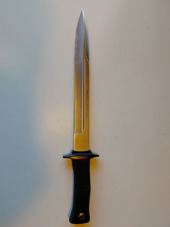 Hola a todos.
Vendo cuchillo Muela Scorpion de 26cm de hoja.
Nuevo, nunca usado. 39 € + portes.
Un saludo. 00