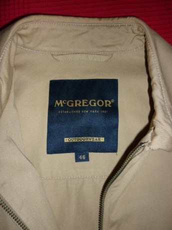 Vendo esta cazadora de algodon comprada esta primavera (PVP 120 euros), color beige y talla 46, es una 11