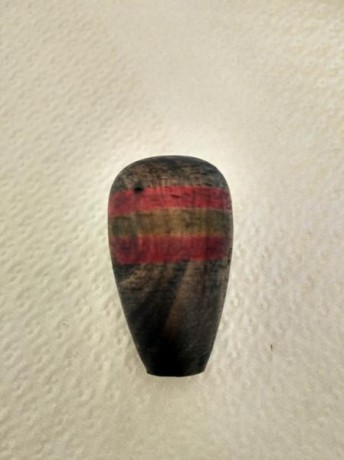 Se venden bolas de cerrojo torneadas en madera curada de olivo, unas de las maderas mas duras y resistentes 110