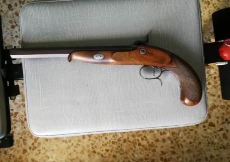 Vendo pistola Hege Siber calibre 33,todo original con muy pocos disparos. Es el modelo British style.
Preferible 01