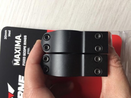 Se venden anillas Warne maxima desmontables, son las altas para visores hasta 56mm de campana y 30mm de 70