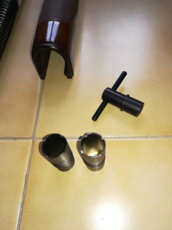 Buenos días,
vendo escopeta Lanber Victoria por exceso de armas. Está en muy buen estado y muy bien cuidada. 02