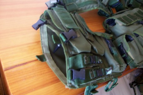 Vendo chaleco táctico fabricado por la empresa colombiana Comandos de Selva, de gran calidad.
Solo tiene 00