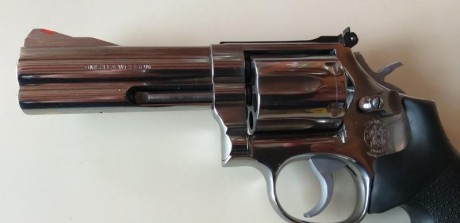 Hola, vendo revolver Smith & Wesson modelo 686 de 4 pulgadas, perfecto estado, está pulido a espejo 60