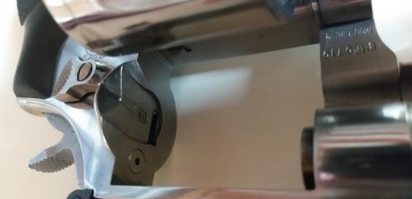 Hola, vendo revolver Smith & Wesson modelo 686 de 4 pulgadas, perfecto estado, está pulido a espejo 70