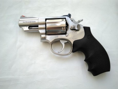 Vendo Revolver Smit and Wesson modelo 66, calibre 357 magnun/38 +P. Excelenet estado, Regalo funda recien 02