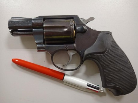 Vendo Revolver Mauser, calibre 38, de 2 pulgadas. Capacidad del tambor para 6 cartuchos. 
Únicamente para 01