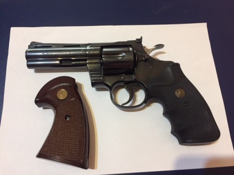 Vendo Walther GSP cal.22 buen estado y funcionamiento 400 Euros                         VENDIDA
      02
