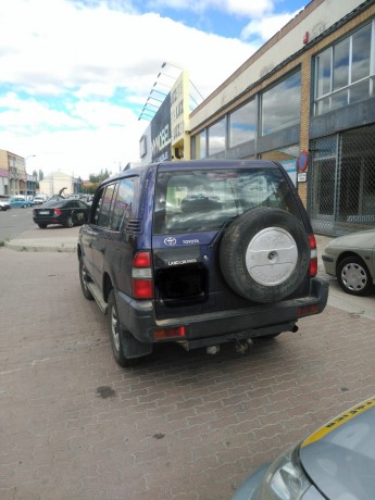 Saludos un amigo vende este maravilloso toyota,con motor nuevo mas amortiguadores,ruedas....Vamos un coche 02