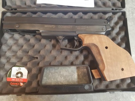 Vendo Gamo Compact en perfecto estado con maletín de transporte e instituciones tiene 3 años. 150€. Se 01