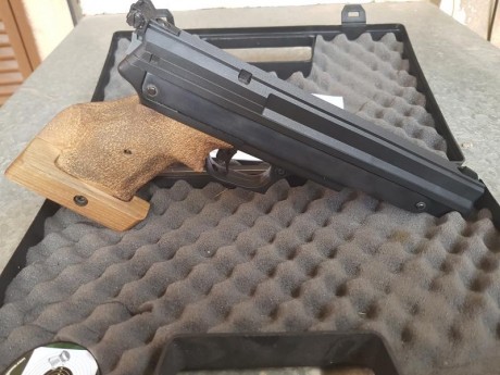 Vendo Gamo Compact en perfecto estado con maletín de transporte e instituciones tiene 3 años. 150€. Se 00