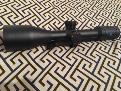 vendo visor zeiss v6 2.5x15x56 con torreta asv, y carril.
reticula iluminada

con montura blaser incluida

el 10