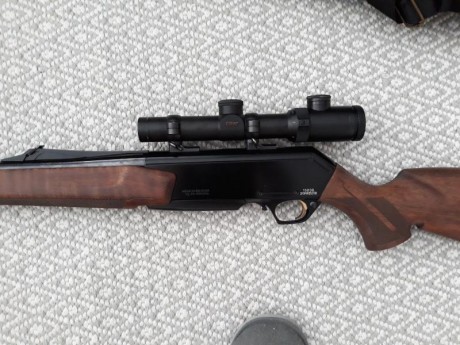 Vendo rifle Long track con cañon de 51 calibre 9.3x62.
Cargador abatible. Punto de mira cambiado por modelo 01