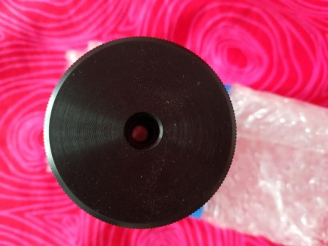 Buenos dias, 

vendo este moderador de medidas: 4 3/8 x 2 inch OD matte carbon fibra por 90 eur envio 01