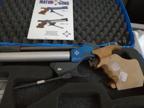 Vendo pistola Match Guns MG1e, para competir a 10 m, en perfecto estado de conservación como se puede 01