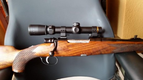 Vendo rifle stutzen Van Heer, armero artesano de Namur, Belgica. Cal. 9.3x62
Cañón de 56 cm.
Cargador 31