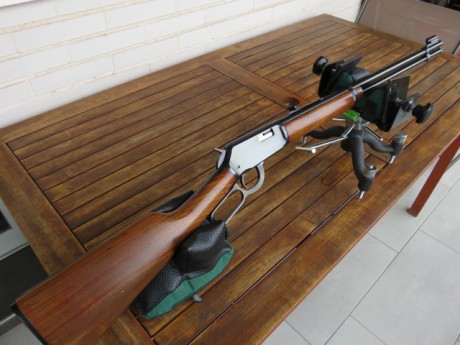 Venda muy a mi pesar esta magnifica carabina Winchester 94 22 lr en muy buen estado como se podrá apreciar 00
