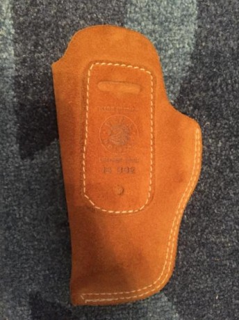 Vendo funda interior de la marca Vega para Glock 19/23 (versiones compactas) en perfecto estado.
La funda 02