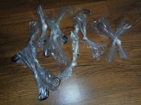 Hola a todos,

tengo por aquí una bomba Hill Mk4 para cargar los PCP. Tengo scuba, y en mi zona hay facilidades 00