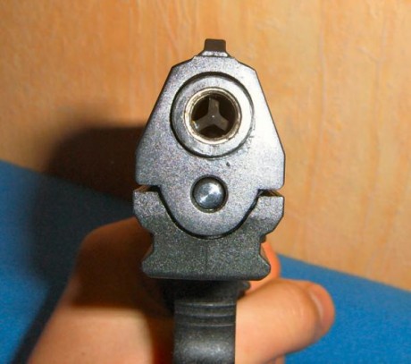 ¿Alguien ha tenido la posibilidad de ver esta nueva detonadora de Umarex? 121