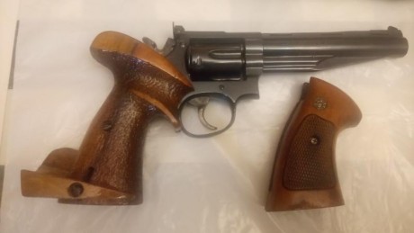 Revolver Llama Olimpic Precisión cal 38 sp, impecable estado, muy pocos disparos. 325€ con dos juegos 10
